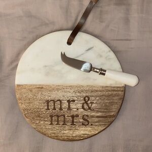 Mud Pie “Mr. & Mrs.” Cheese board and knife
